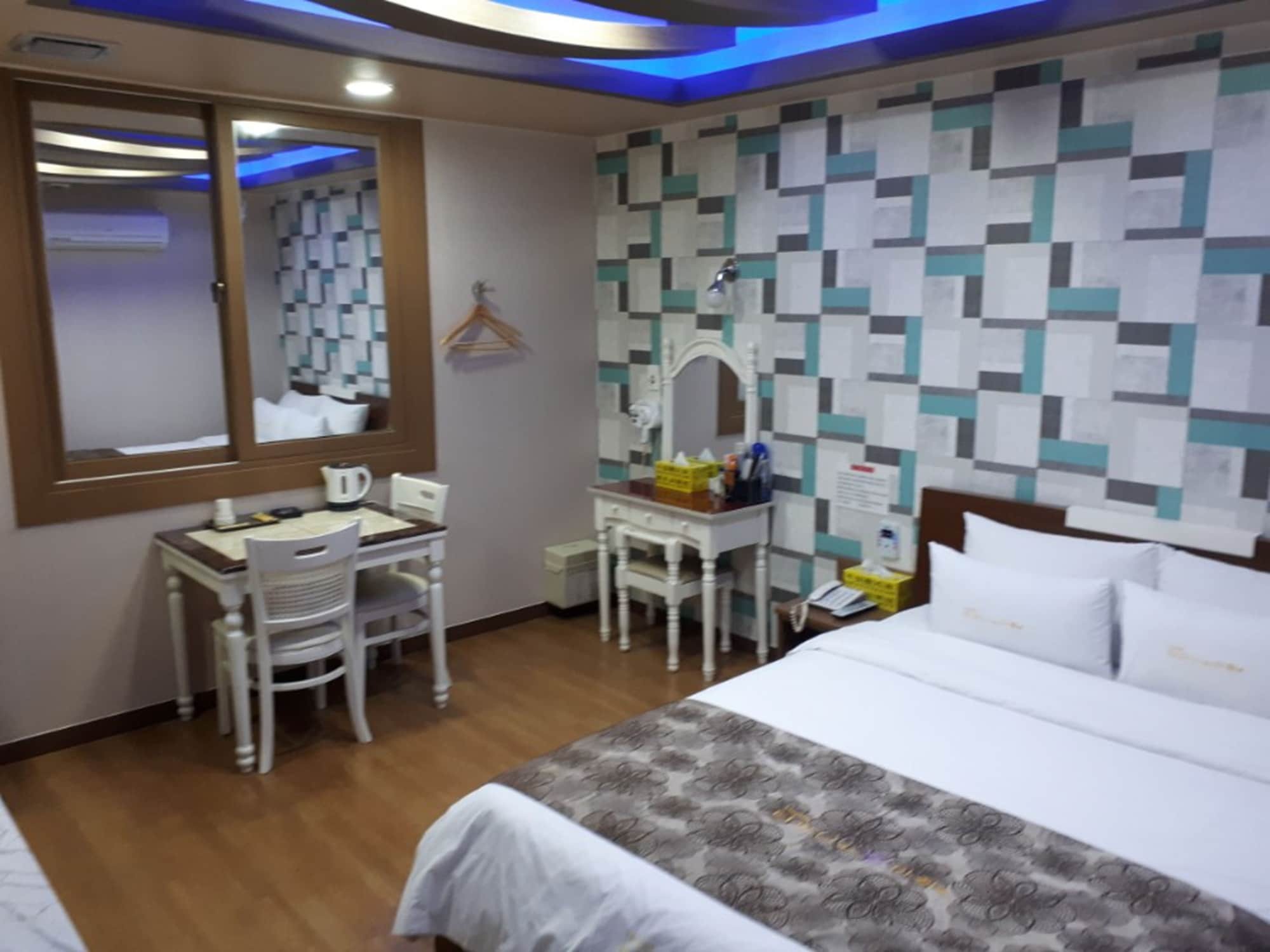 Tiffany Motel Mokpo Zewnętrze zdjęcie